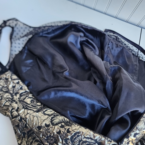 Luxe Carmen Marc Valvo Fit and Flare Dress Women's 4 Gold Black Sheer Jacquard - Picture 3 of 16